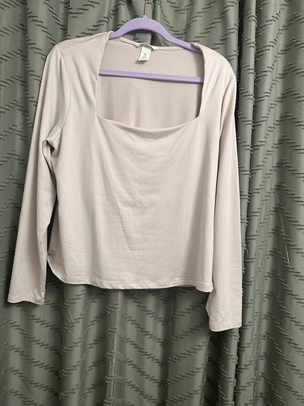 H&M cropped top shirts blouse size XL 
crop top tee